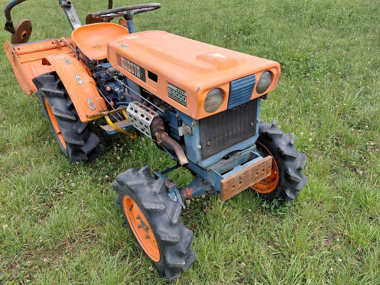 Kubota B6000 - Мінітрактор: фото 2 Kubota B6000 - Мінітрактор: фото 2