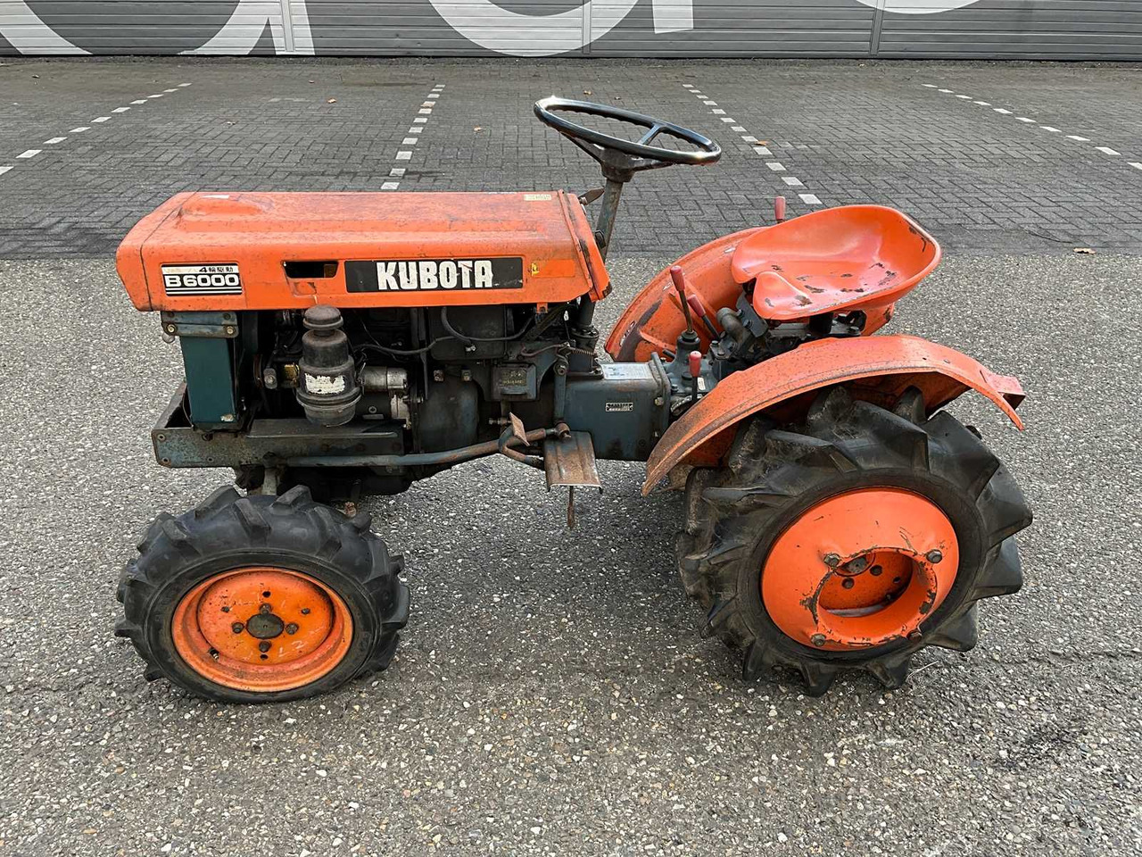 Kubota B6000 - Мінітрактор: фото 2 Kubota B6000 - Мінітрактор: фото 2