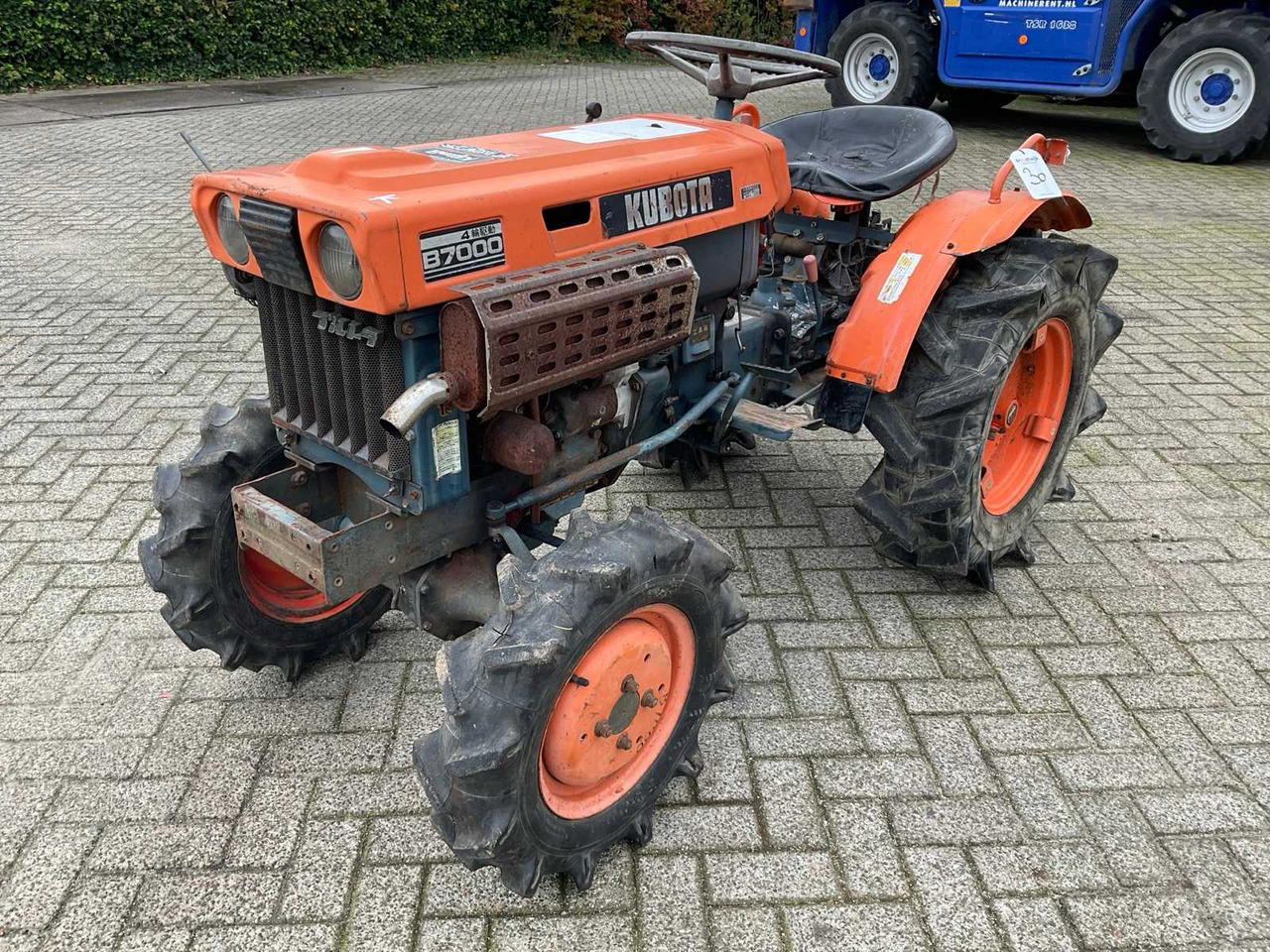 Kubota B7000 - Мінітрактор: фото 1 Kubota B7000 - Мінітрактор: фото 1