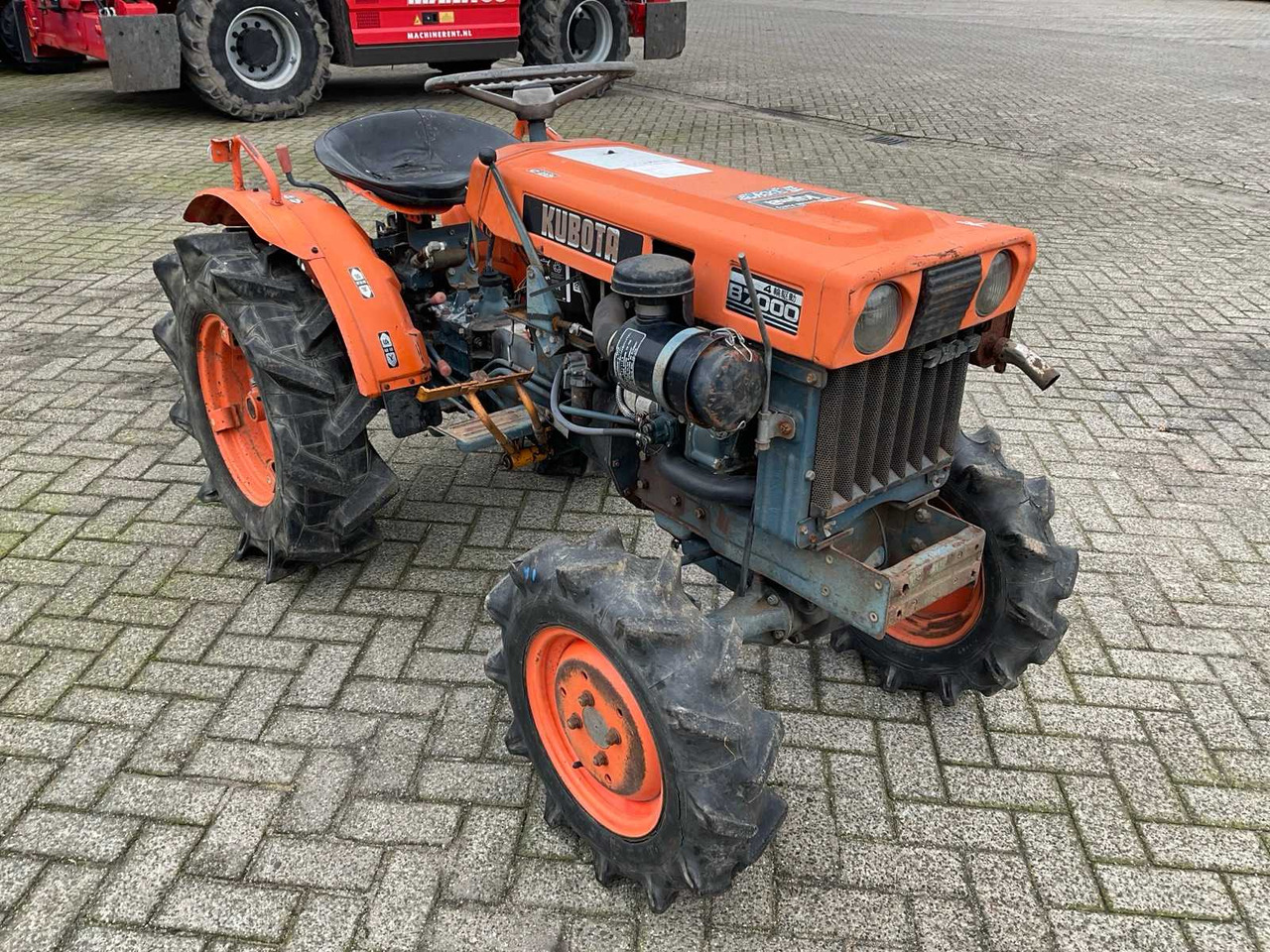 Kubota B7000 - Мінітрактор: фото 4 Kubota B7000 - Мінітрактор: фото 4