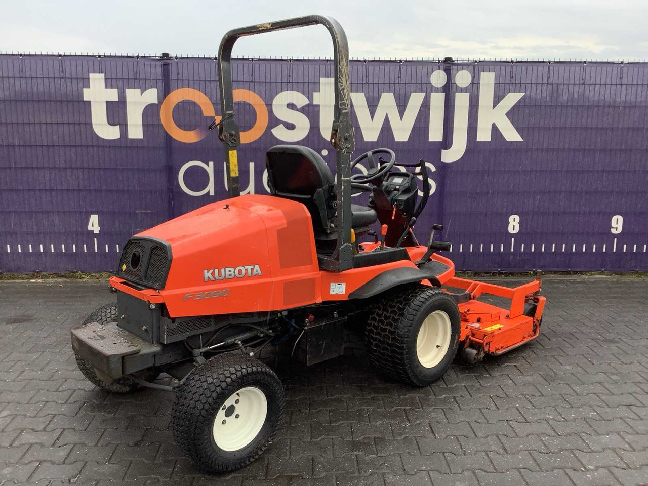 Kubota F3090 - Газонокосарка: фото 4 Kubota F3090 - Газонокосарка: фото 4