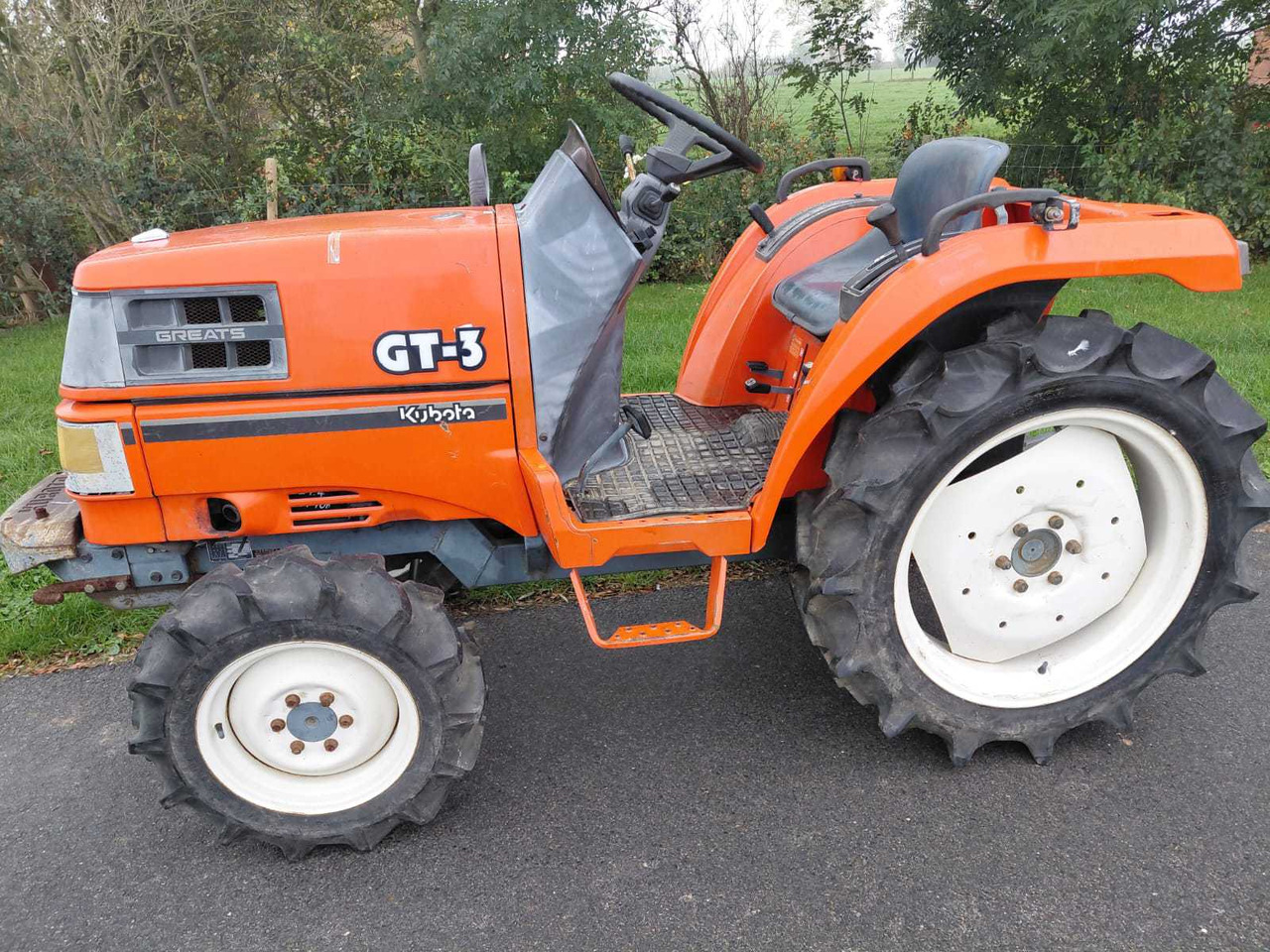 Kubota GT3 - Мінітрактор: фото 1 Kubota GT3 - Мінітрактор: фото 1