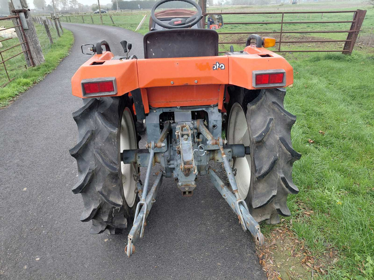 Kubota GT3 - Мінітрактор: фото 4 Kubota GT3 - Мінітрактор: фото 4