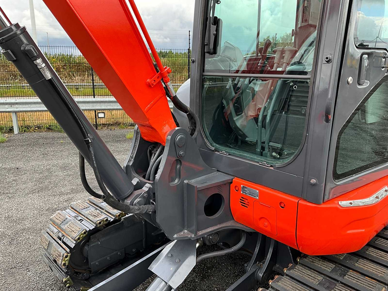 Гусеничний екскаватор Kubota KX165-5: фото 18