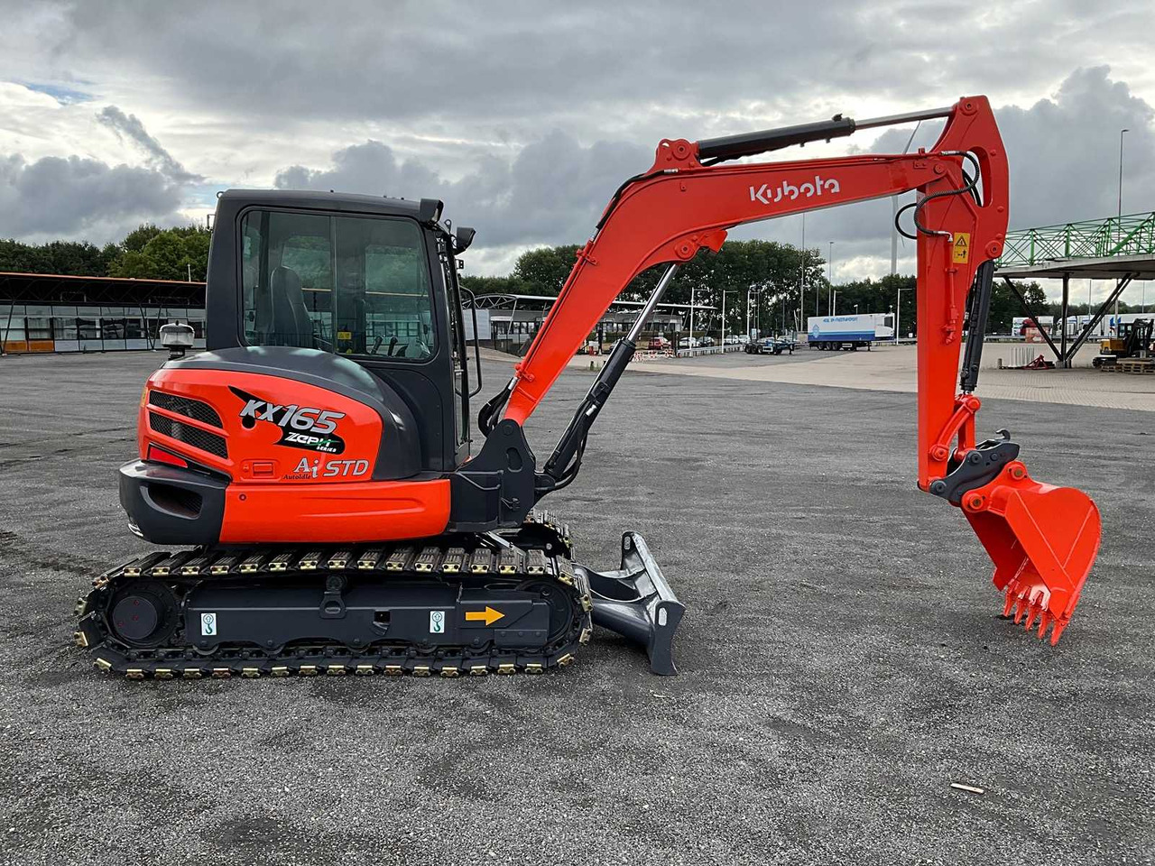 Гусеничний екскаватор Kubota KX165-5: фото 6