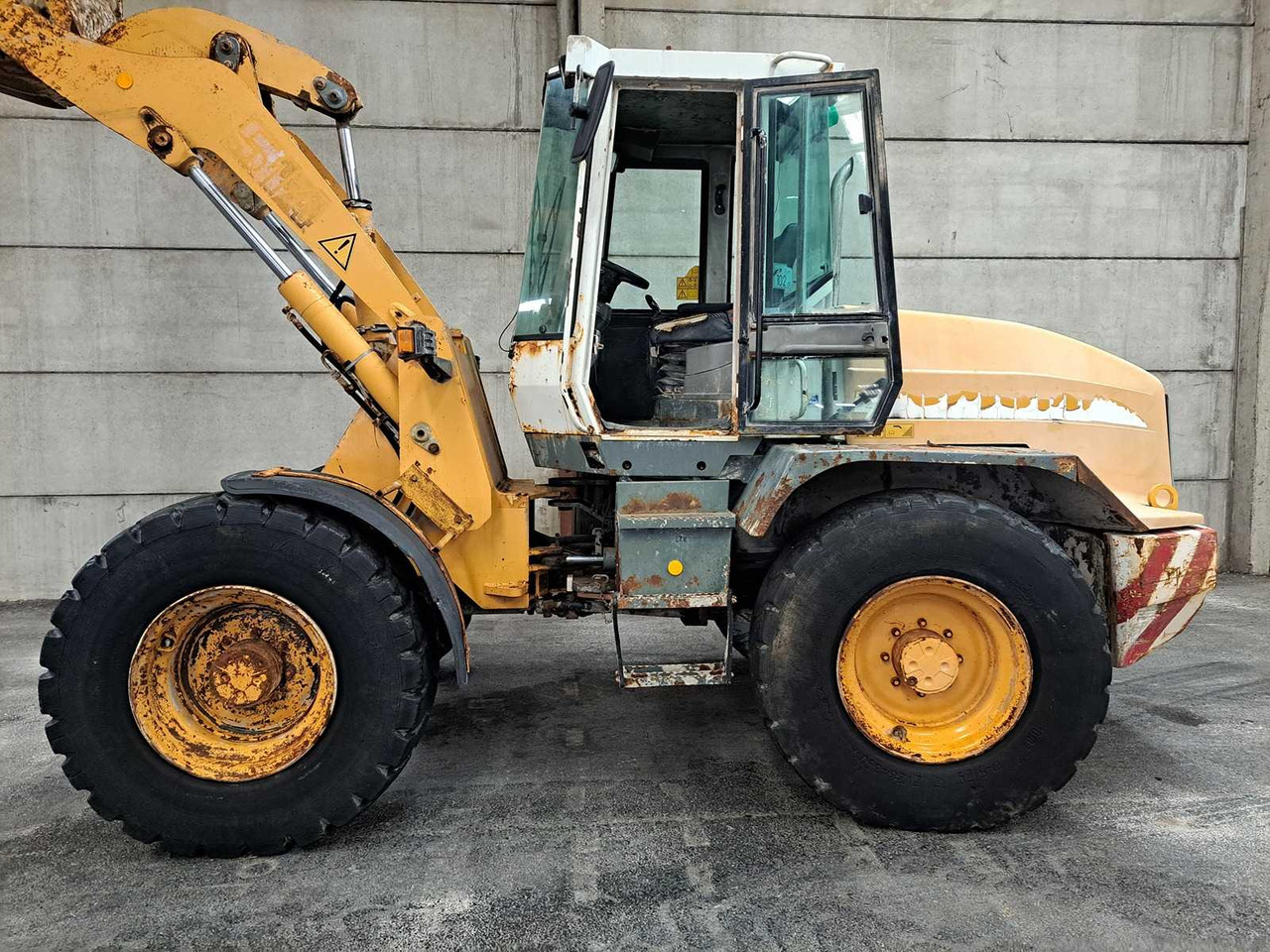 Liebherr L514 - Колісний навантажувач: фото 5 Liebherr L514 - Колісний навантажувач: фото 5