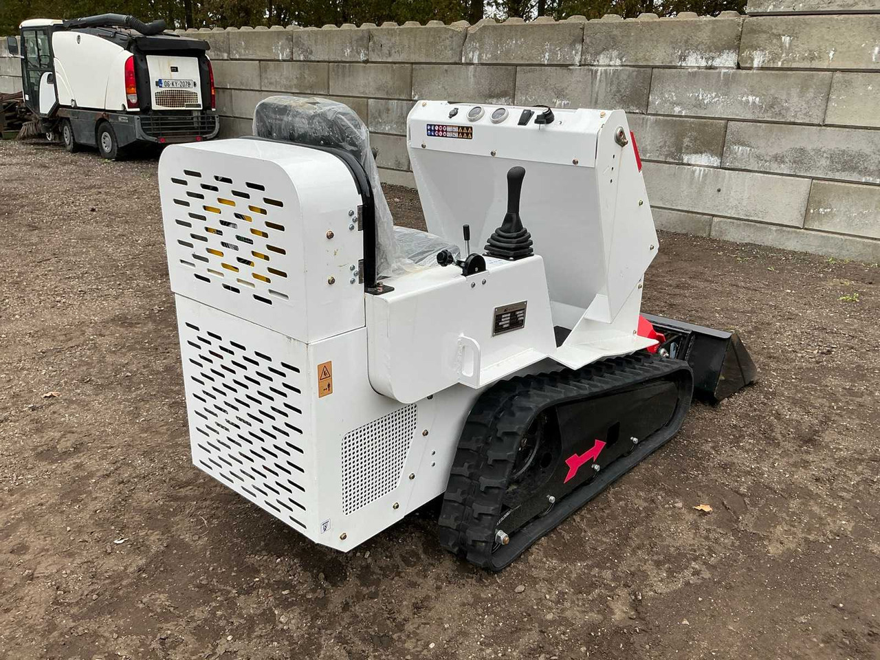 Mach pro MP 360 - Міні-навантажувач: фото 5 Mach pro MP 360 - Міні-навантажувач: фото 5