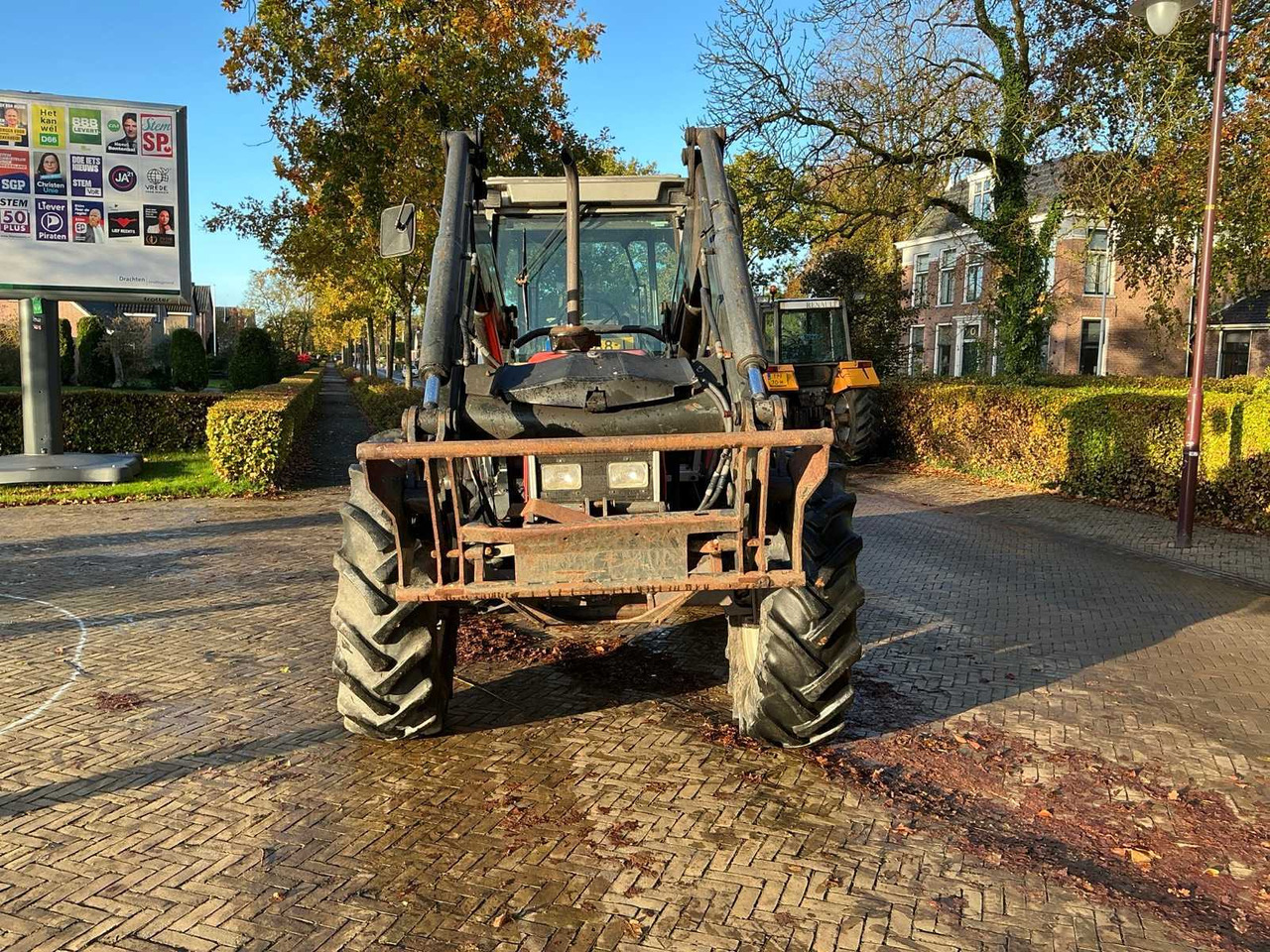 Massey ferguson 3085 - Трактор: фото 4 Massey ferguson 3085 - Трактор: фото 4