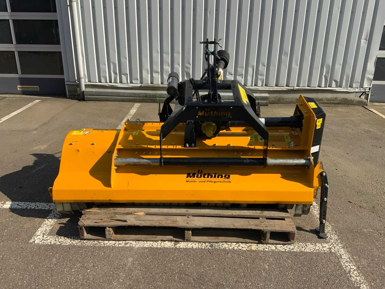 Muthing MU-L 200 - Косарка-подрібнювач: фото 2 Muthing MU-L 200 - Косарка-подрібнювач: фото 2