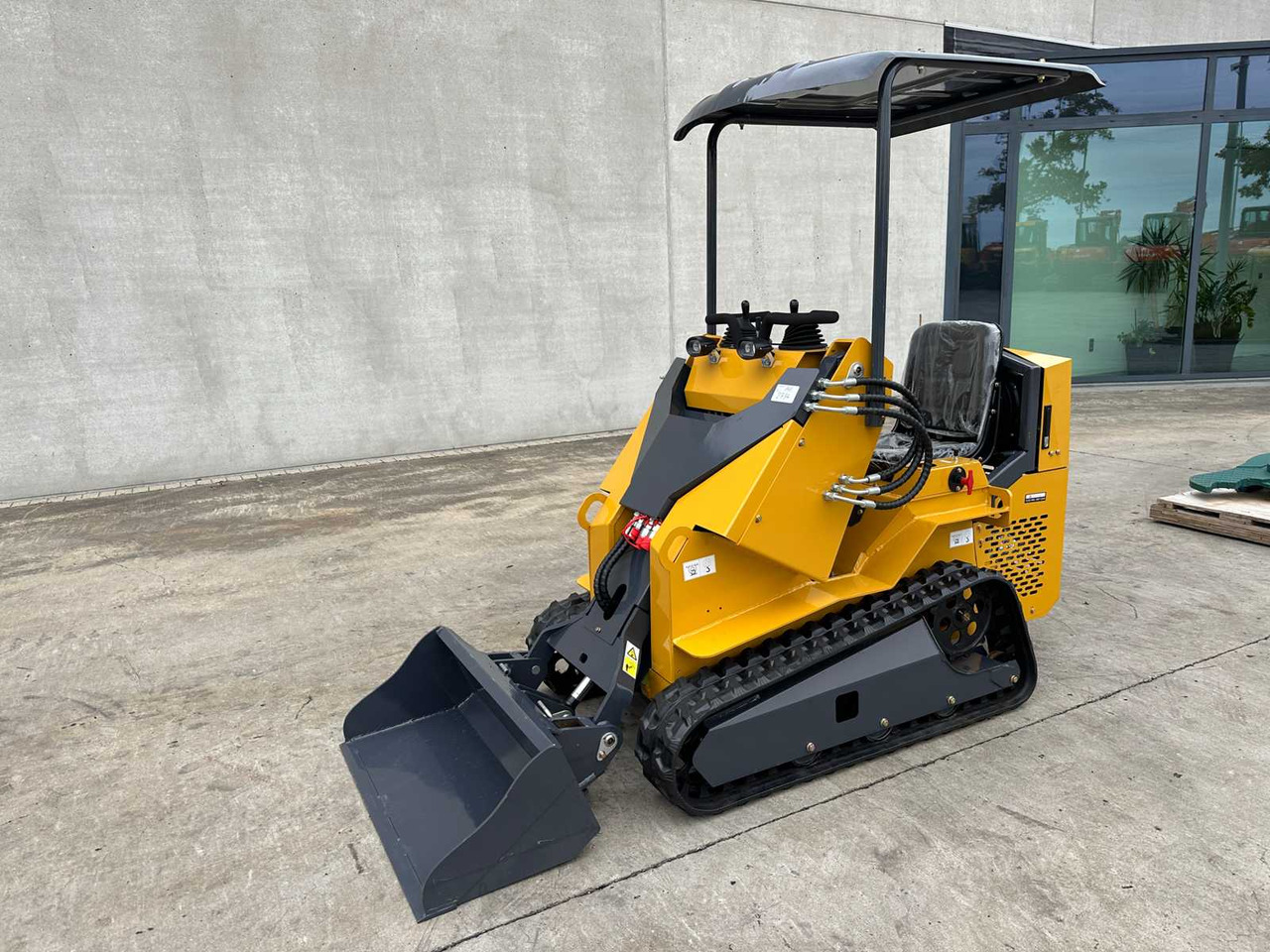 NEWRICK - 2025 - ZW480 - SKID STEER LOADER - Колісний навантажувач: фото 1 NEWRICK - 2025 - ZW480 - SKID STEER LOADER - Колісний навантажувач: фото 1