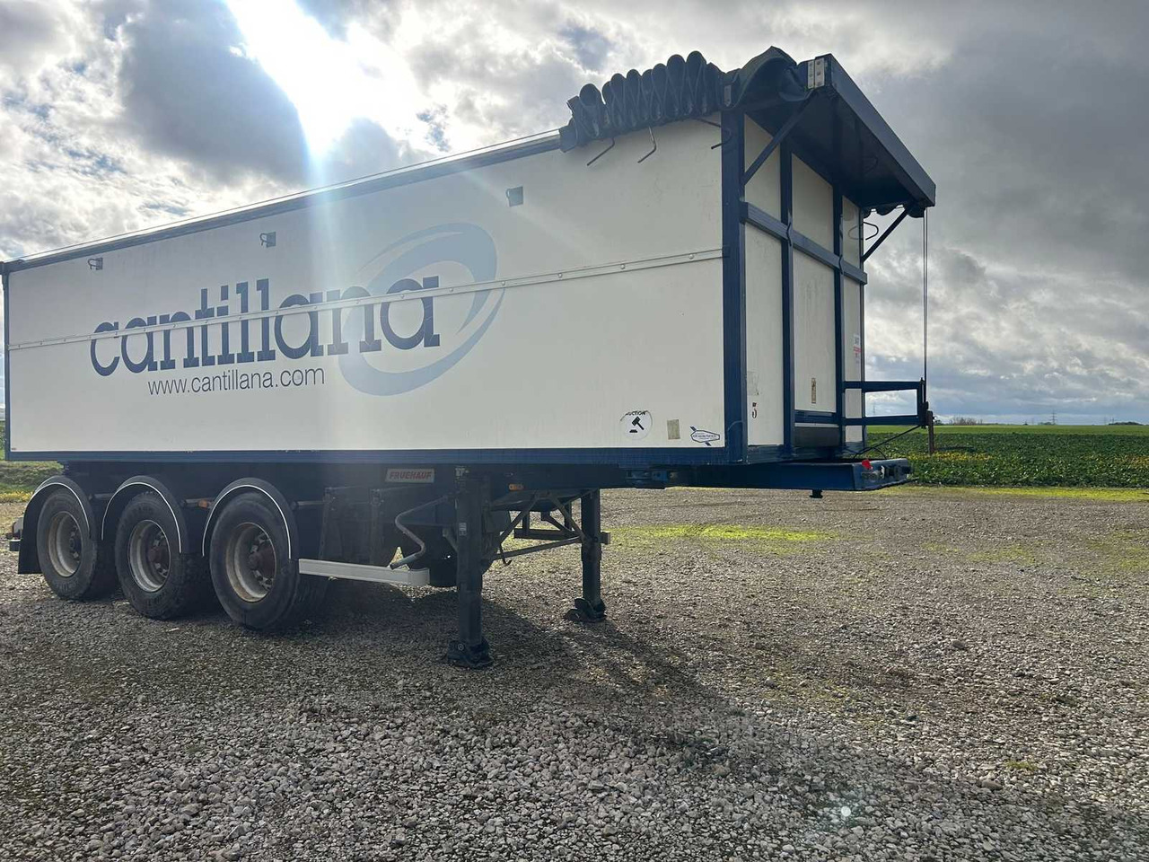 FRUEHAUF 9806 AL IS06 TIPPING SEMI-TRAILER / BELT TRUCK - Напівпричіп: фото 5 FRUEHAUF 9806 AL IS06 TIPPING SEMI-TRAILER / BELT TRUCK - Напівпричіп: фото 5