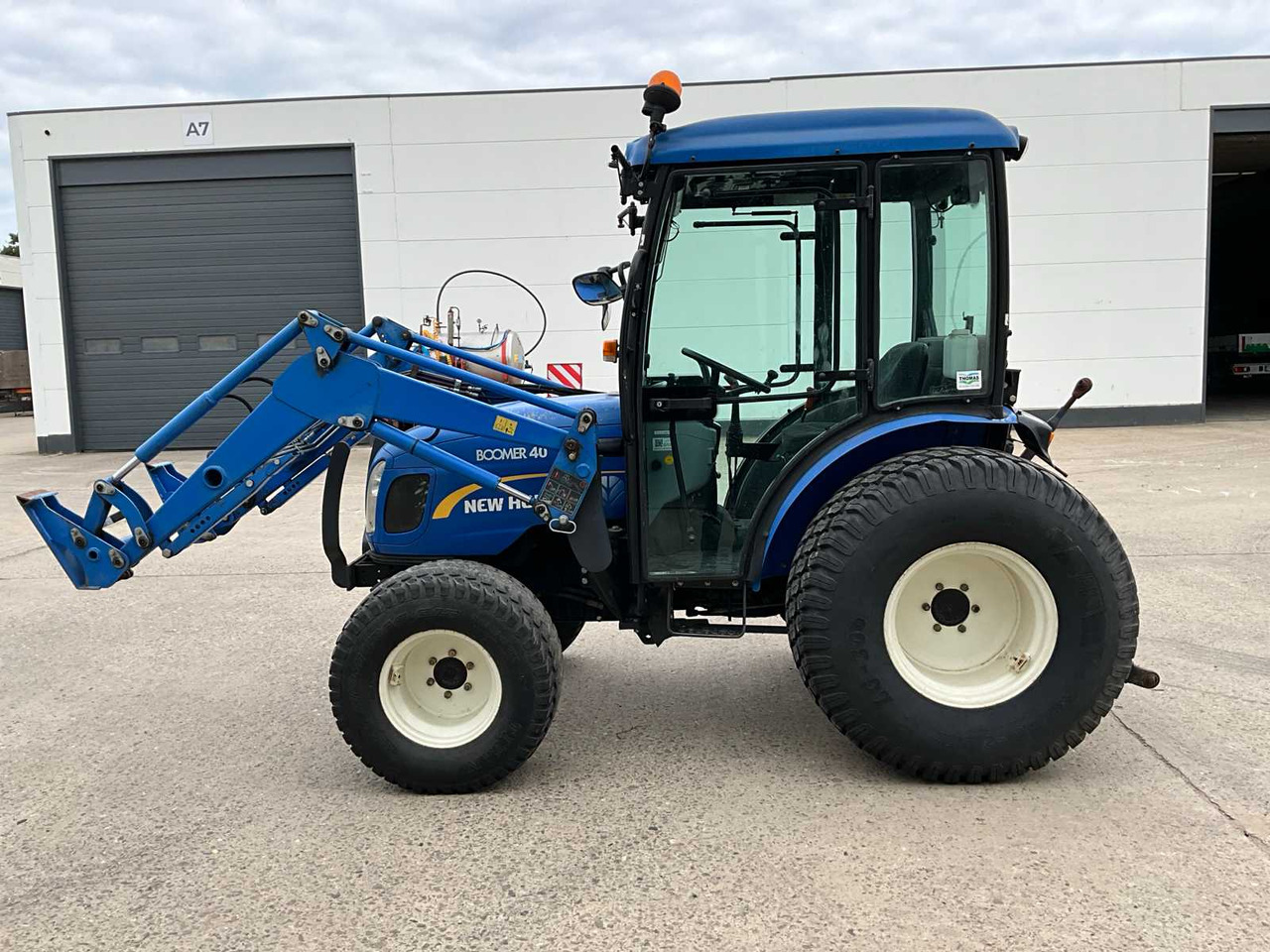 New Holland Boomer 40 - Трактор: фото 2 New Holland Boomer 40 - Трактор: фото 2