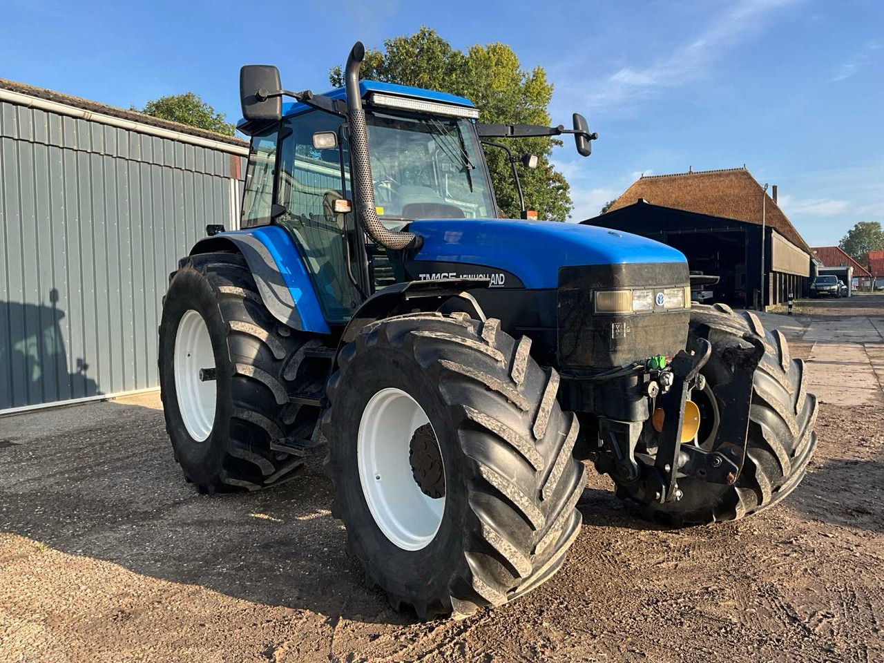 New Holland TM165 - Трактор: фото 4 New Holland TM165 - Трактор: фото 4