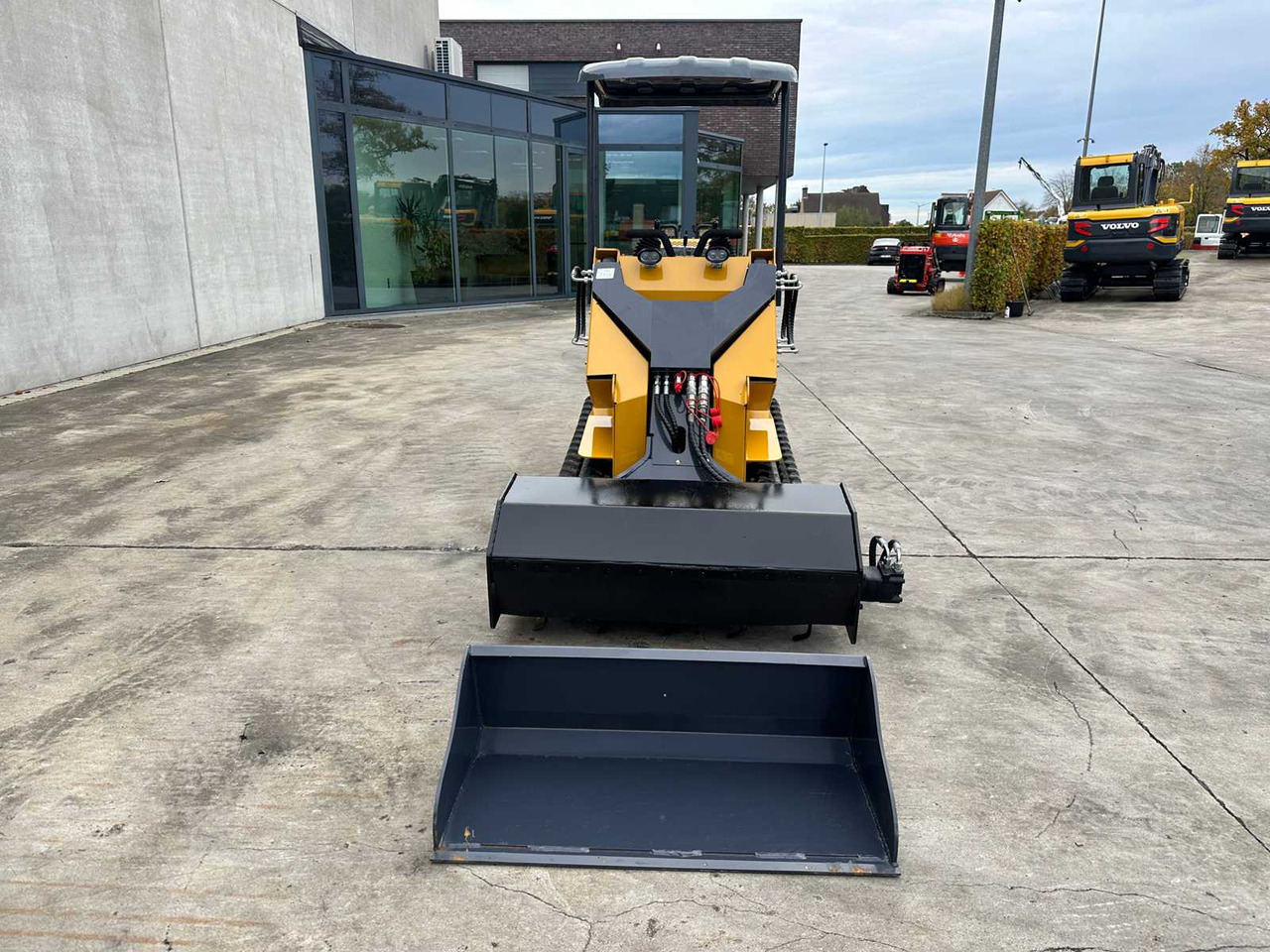 Newrick ZW480 - Міні-навантажувач: фото 2 Newrick ZW480 - Міні-навантажувач: фото 2