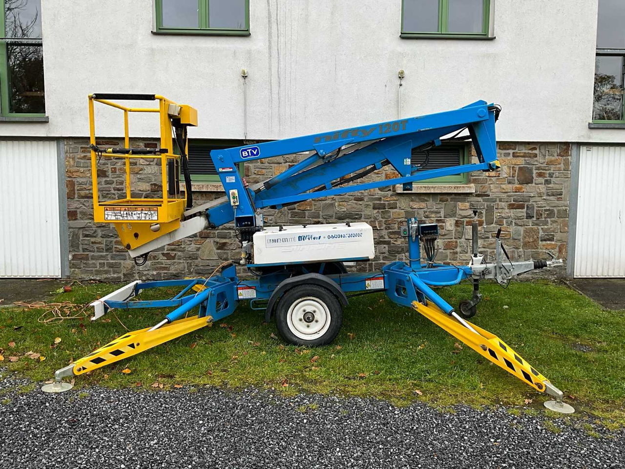 Nifty 120 TE - Підйомник: фото 2 Nifty 120 TE - Підйомник: фото 2