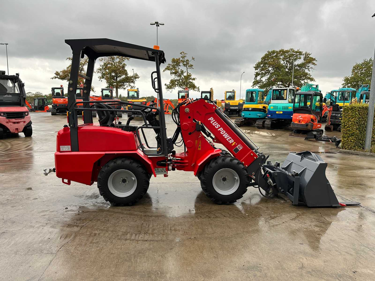 PLUS POWER- 2025 - HQ180T - SKID STEER LOADER - Гусеничний міні-навантажувач: фото 5 PLUS POWER- 2025 - HQ180T - SKID STEER LOADER - Гусеничний міні-навантажувач: фото 5