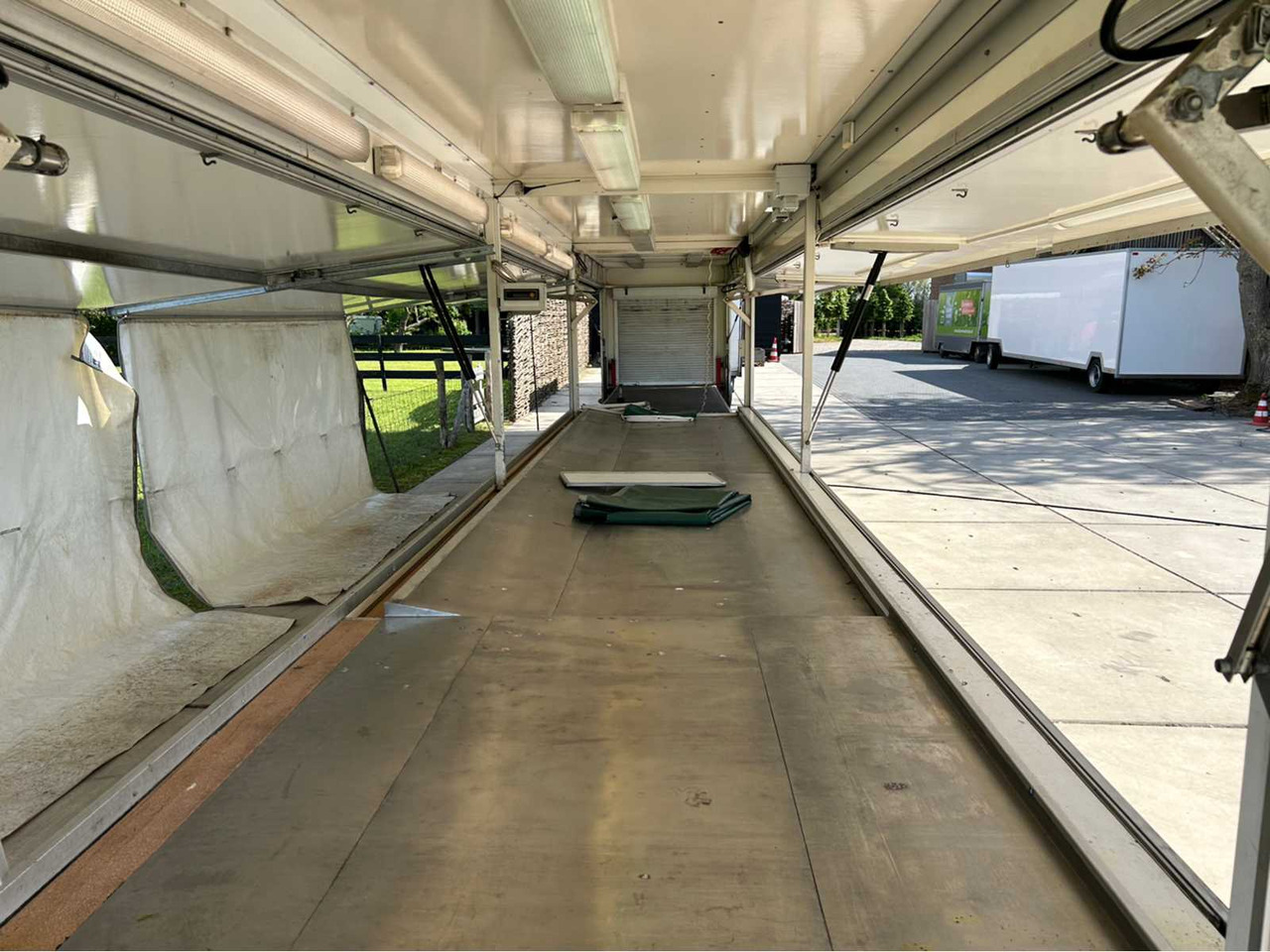 2000 VAN BERNE DZB6000 SALES TRUCK TRAILER - Причіп: фото 5 2000 VAN BERNE DZB6000 SALES TRUCK TRAILER - Причіп: фото 5