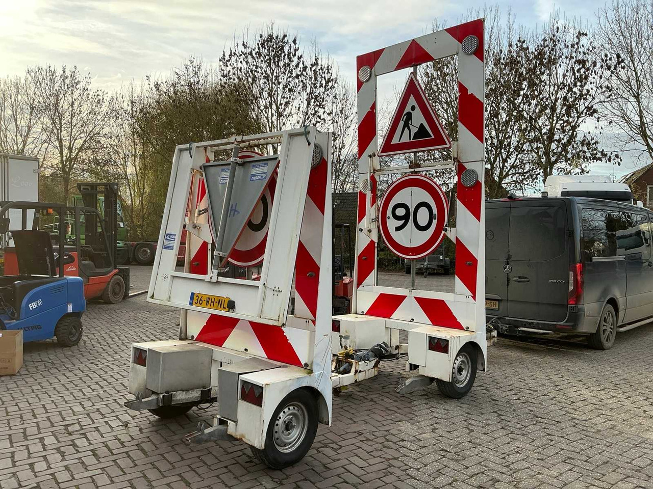2011 WAGENAAR WA1800 ROAD SIGNPOSTING (2X) - Причіп: фото 1 2011 WAGENAAR WA1800 ROAD SIGNPOSTING (2X) - Причіп: фото 1