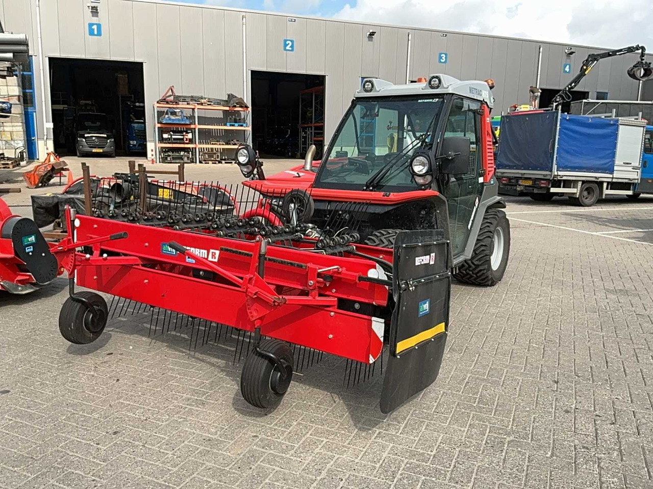 Reform Metrac H75 - Трактор: фото 3 Reform Metrac H75 - Трактор: фото 3