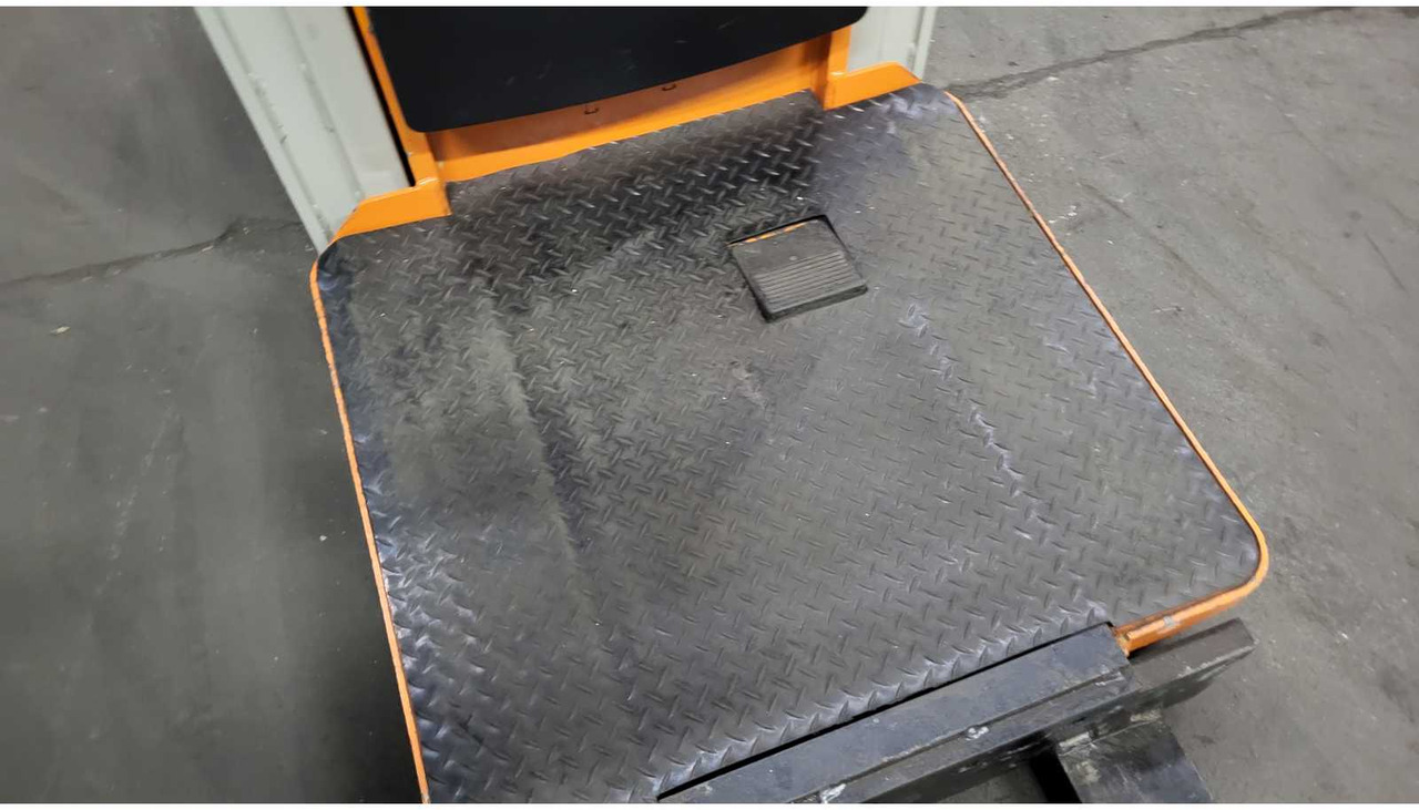 STILLPOLAR EK-XQ2 FORKLIFT WITH CHARGER - Навантажувач вилковий: фото 5 STILLPOLAR EK-XQ2 FORKLIFT WITH CHARGER - Навантажувач вилковий: фото 5