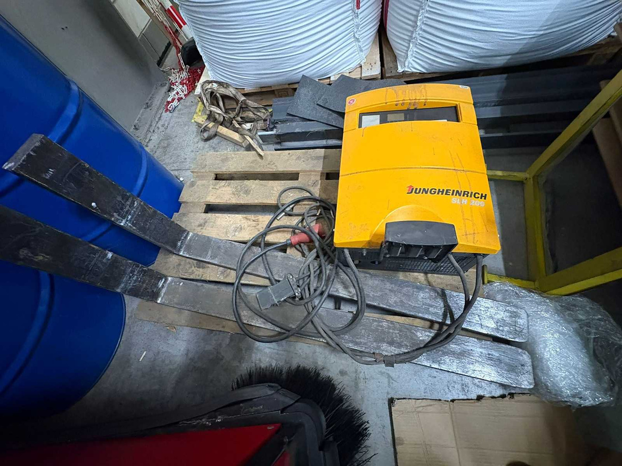 Навантажувач вилковий TOYOTA - 2005 - 7FBEF16 - FORKLIFT TRUCK: фото 8 Навантажувач вилковий TOYOTA - 2005 - 7FBEF16 - FORKLIFT TRUCK: фото 8