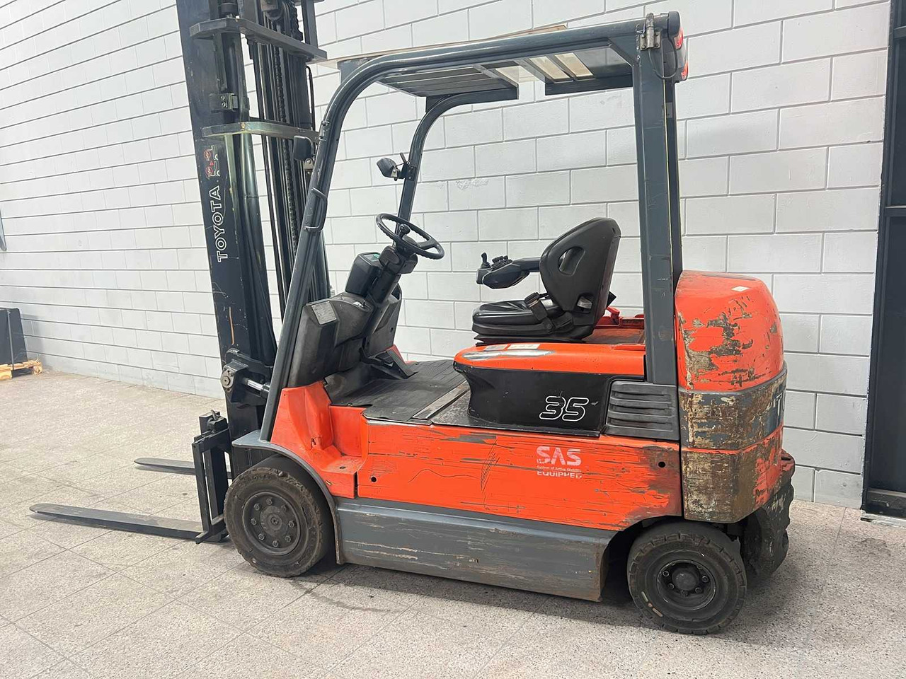TOYOTA - 7FBMF35 - FORKLIFT - SIDE-SHIFT - FORK POSITIONER - Навантажувач вилковий: фото 5 TOYOTA - 7FBMF35 - FORKLIFT - SIDE-SHIFT - FORK POSITIONER - Навантажувач вилковий: фото 5