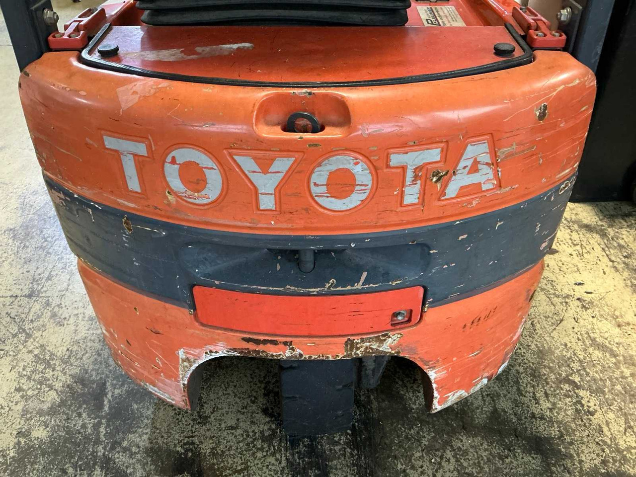 TOYOTA FBESF12 ELECTRIC FORKLIFT (2005) - Навантажувач вилковий: фото 4 TOYOTA FBESF12 ELECTRIC FORKLIFT (2005) - Навантажувач вилковий: фото 4