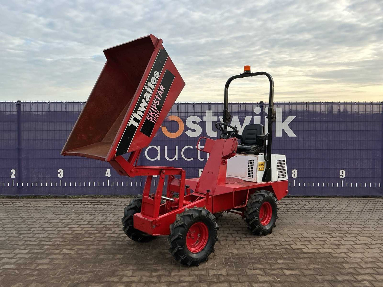 TWAITES SKIPSTAR 1000 HIGH-TIP DUMPER - Міні-самоскид: фото 5 TWAITES SKIPSTAR 1000 HIGH-TIP DUMPER - Міні-самоскид: фото 5