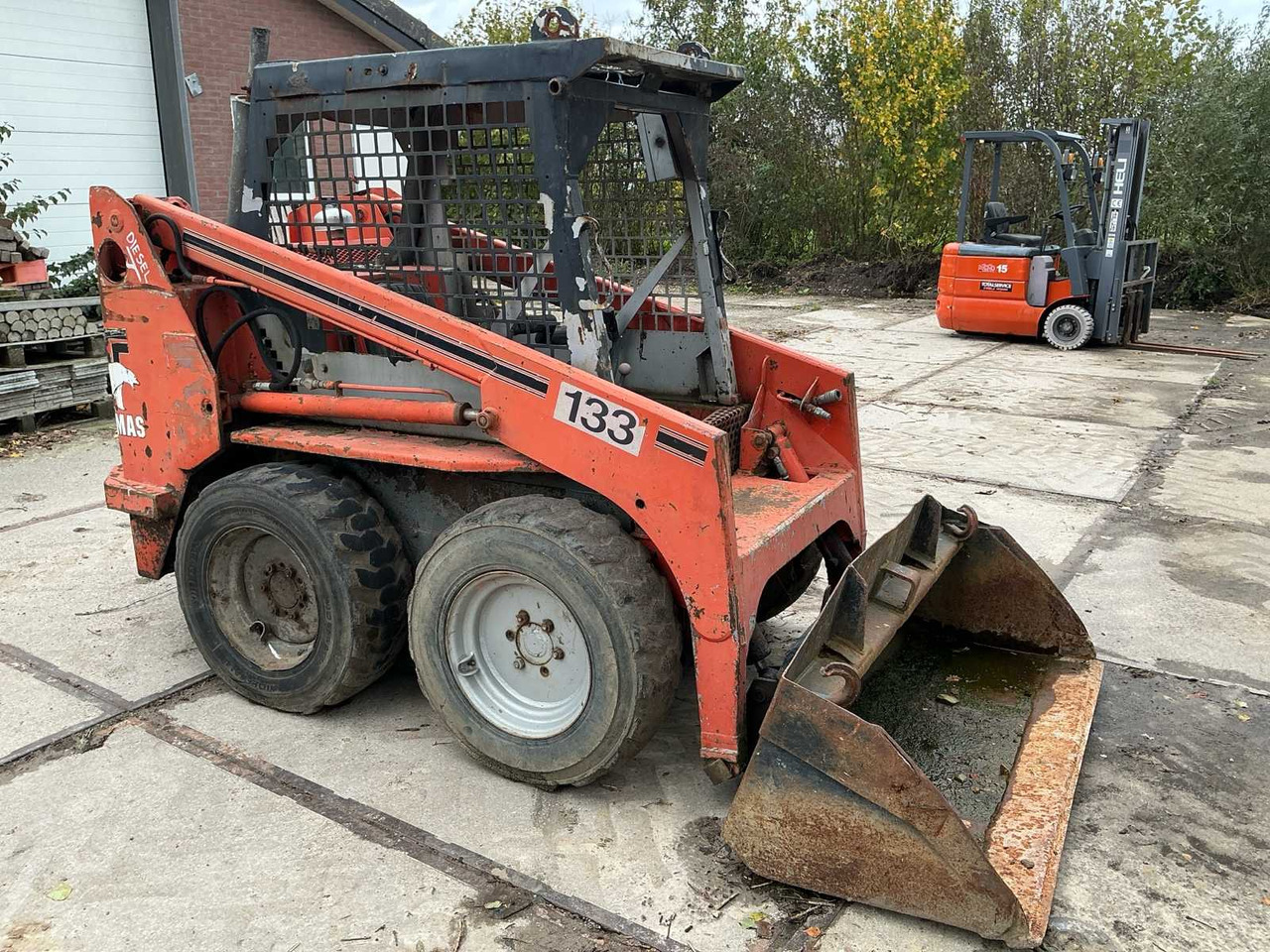 Thomas T133 - Міні-навантажувач: фото 5 Thomas T133 - Міні-навантажувач: фото 5