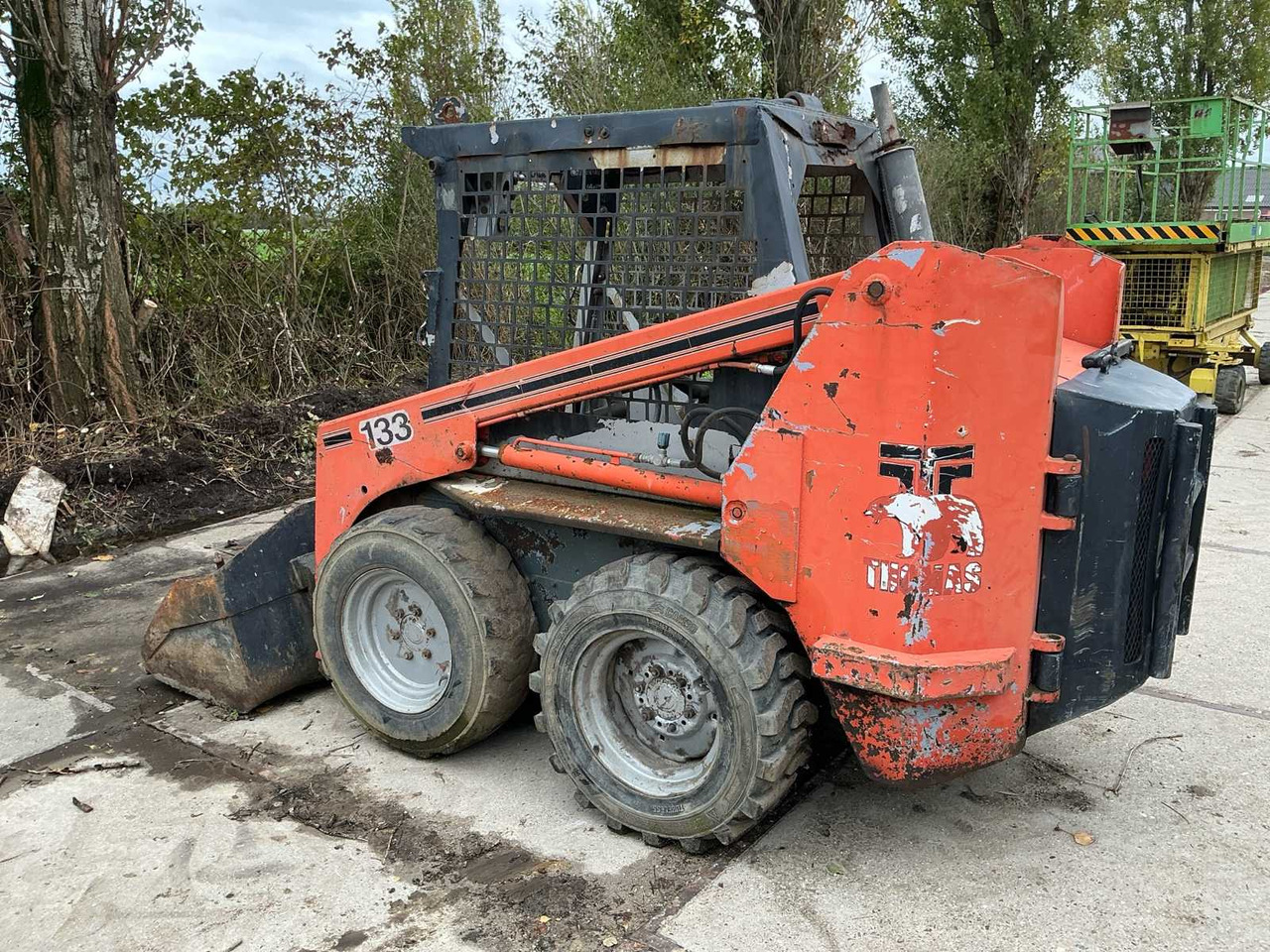 Thomas T133 - Міні-навантажувач: фото 2 Thomas T133 - Міні-навантажувач: фото 2