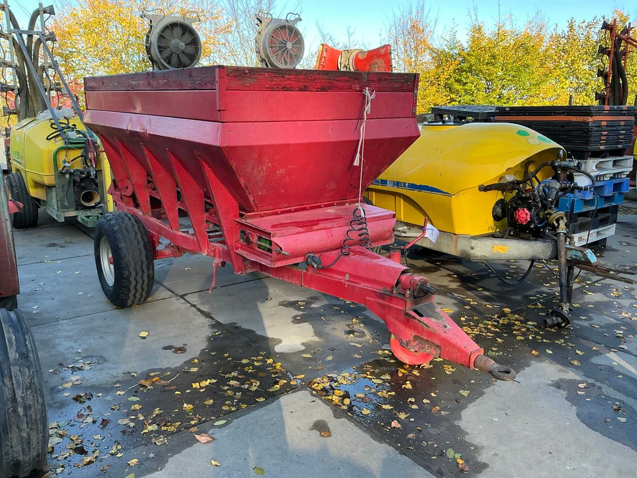 Trailed fertilizer spreader - Розкидач добрив: фото 3 Trailed fertilizer spreader - Розкидач добрив: фото 3