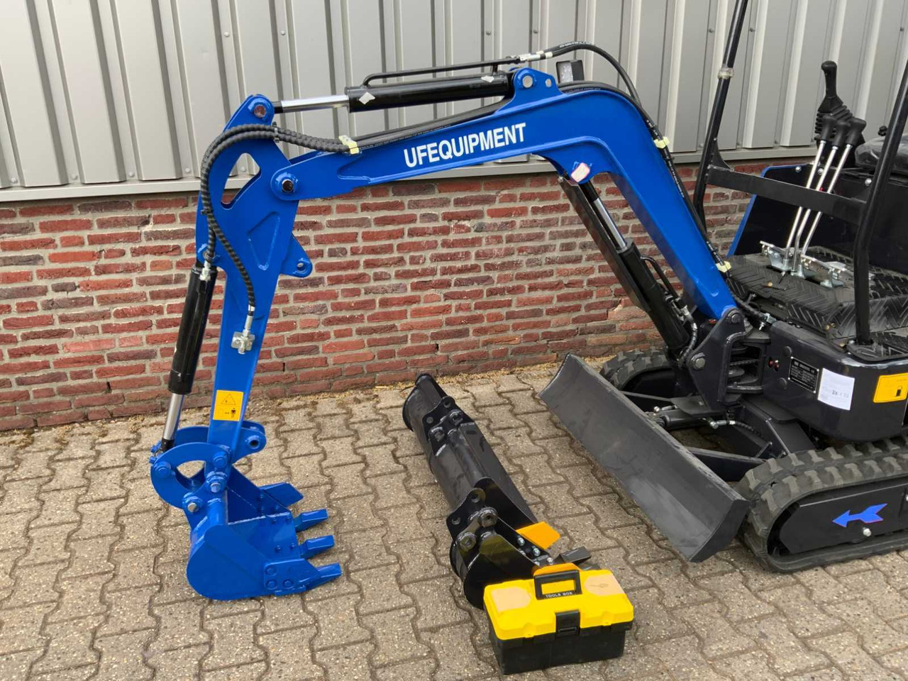 UF Equipment NM-E15 - Міні-екскаватор: фото 4 UF Equipment NM-E15 - Міні-екскаватор: фото 4
