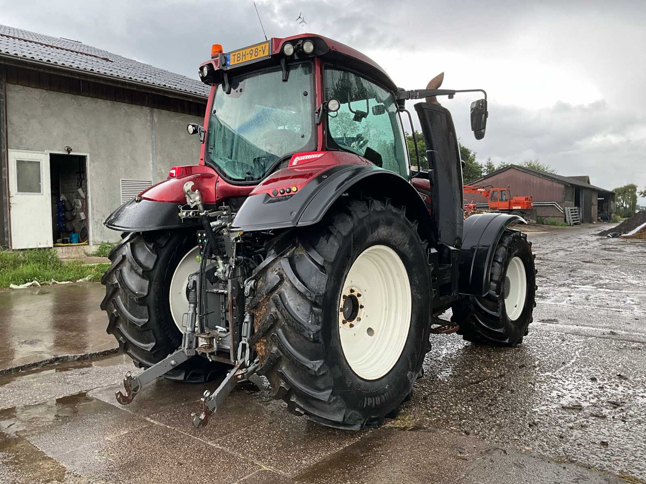 Трактор Valtra T214 A: фото 7