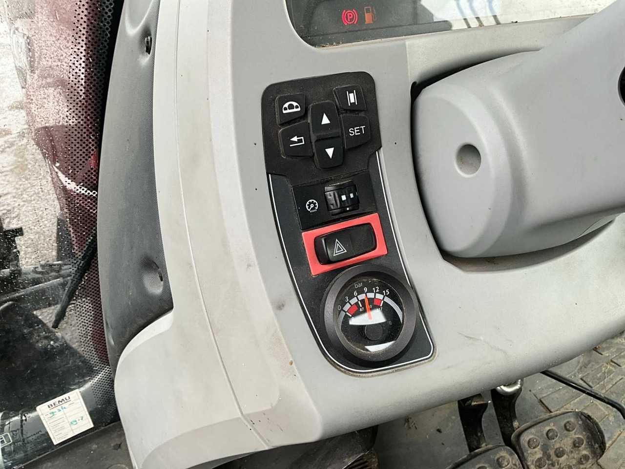 Трактор Valtra T214 A: фото 40