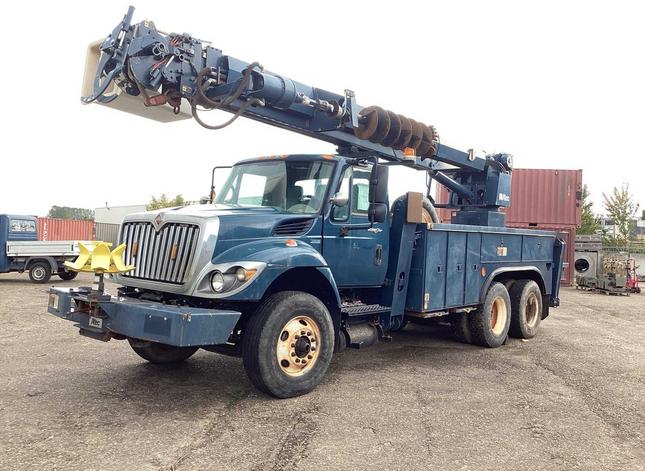 2009 INTERNATIONAL 7400 SBA 6X4 WORKSTAR TRUCK - Вантажівка: фото 1 2009 INTERNATIONAL 7400 SBA 6X4 WORKSTAR TRUCK - Вантажівка: фото 1