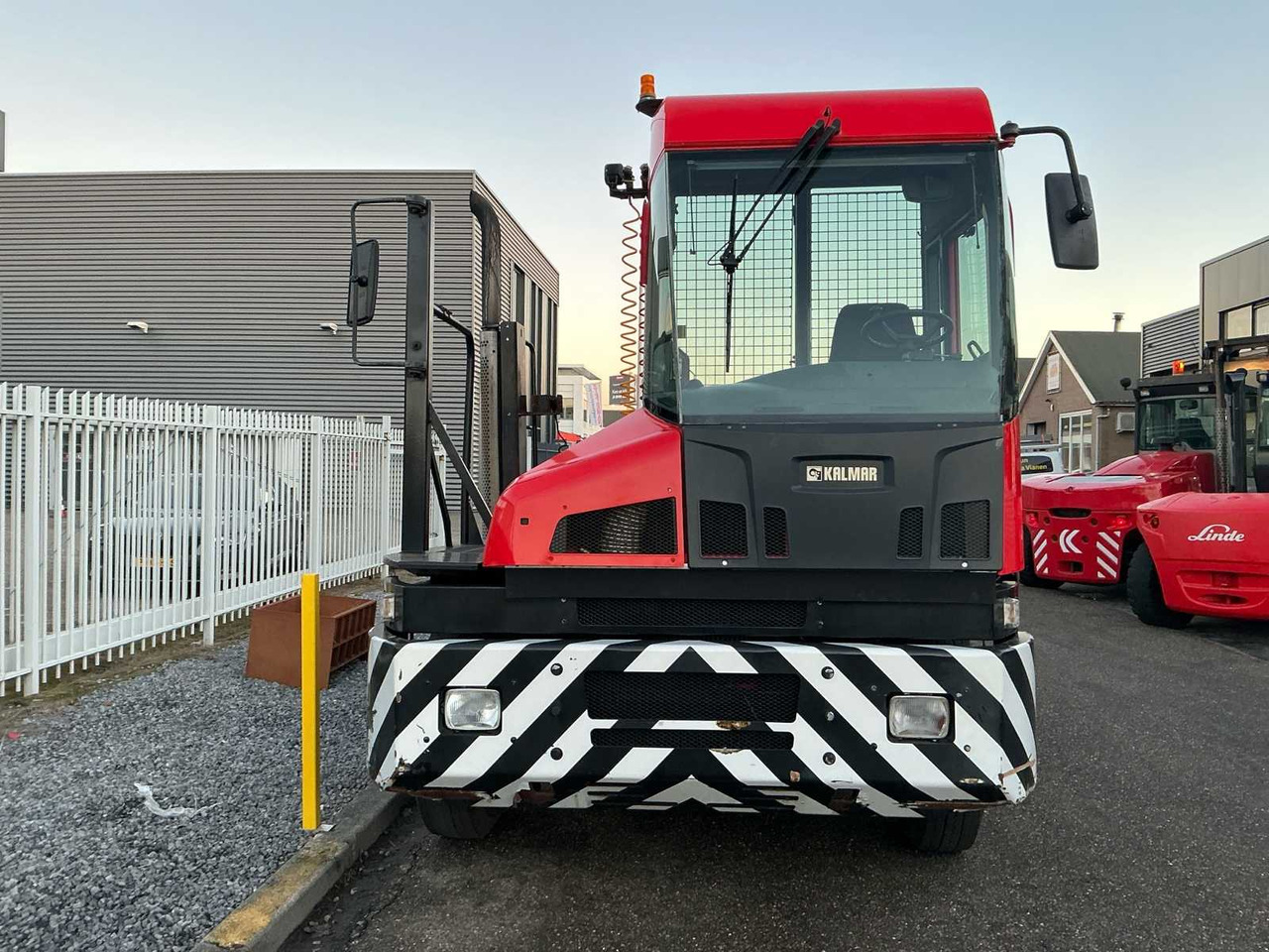 2012 KALMAR TT612D TERMINAL TRUCK - Вантажівка: фото 2 2012 KALMAR TT612D TERMINAL TRUCK - Вантажівка: фото 2