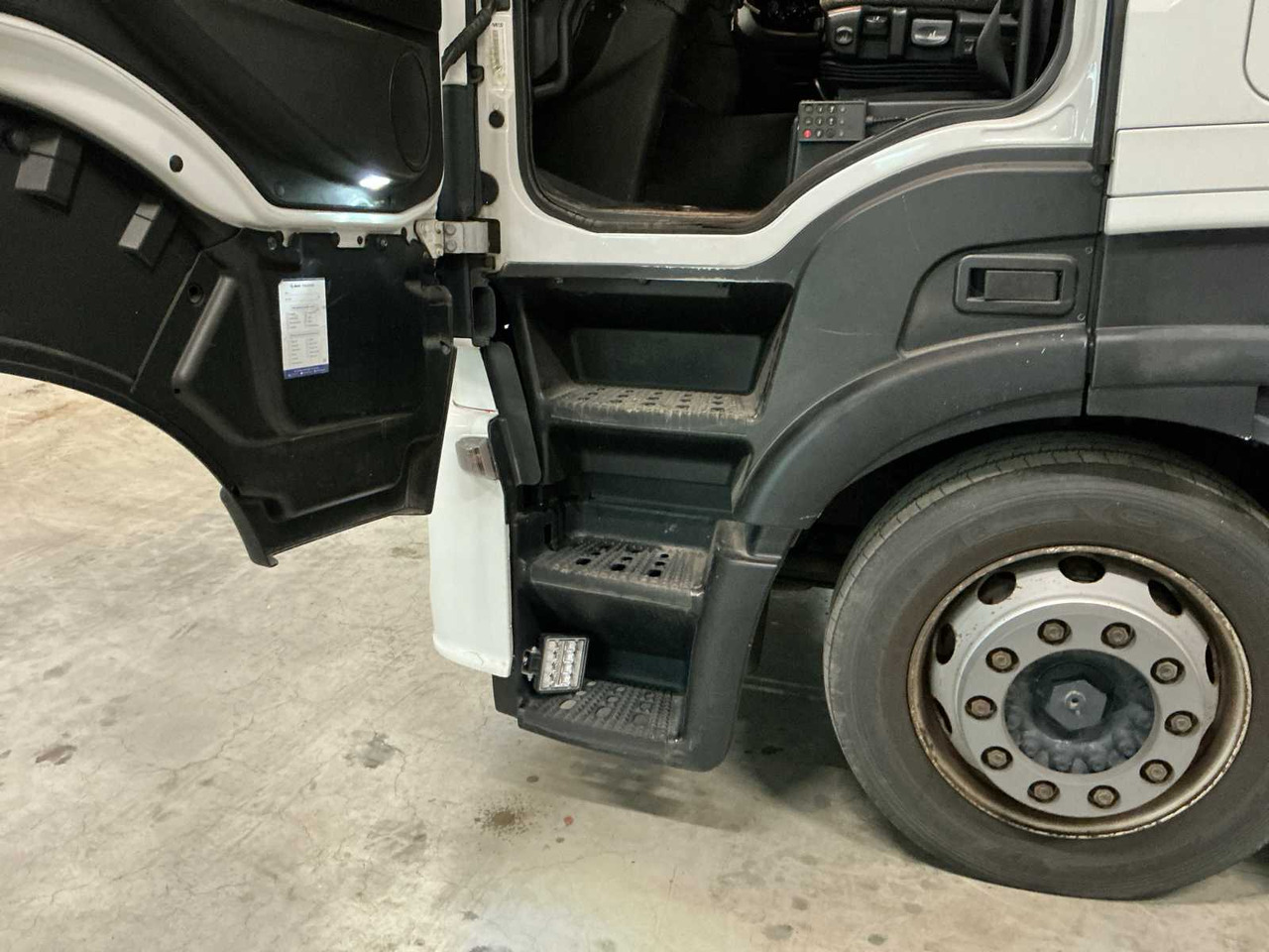 Вантажівка 2015 IVECO TRUCK: фото 13