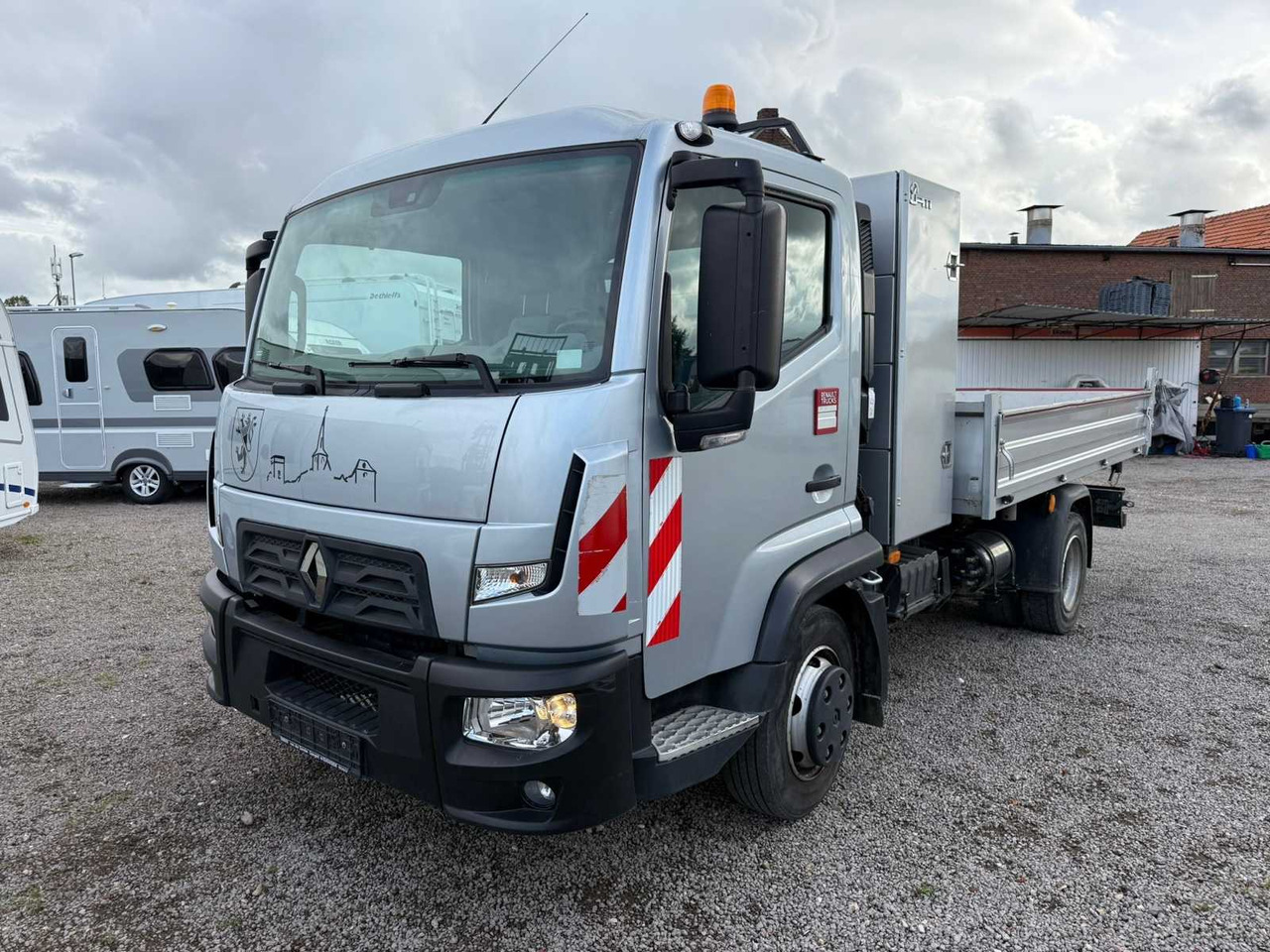 RENAULT TRUCKS T-K02 TIPPER - Вантажівка: фото 1 RENAULT TRUCKS T-K02 TIPPER - Вантажівка: фото 1