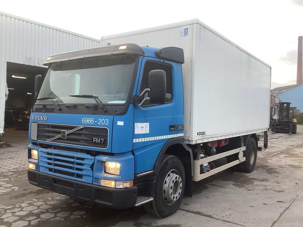 VOLVO FM 7 TRUCK - Вантажівка: фото 1 VOLVO FM 7 TRUCK - Вантажівка: фото 1