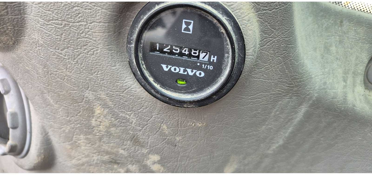 Volvo Construction Equipment EW140C - Колісний екскаватор: фото 5 Volvo Construction Equipment EW140C - Колісний екскаватор: фото 5