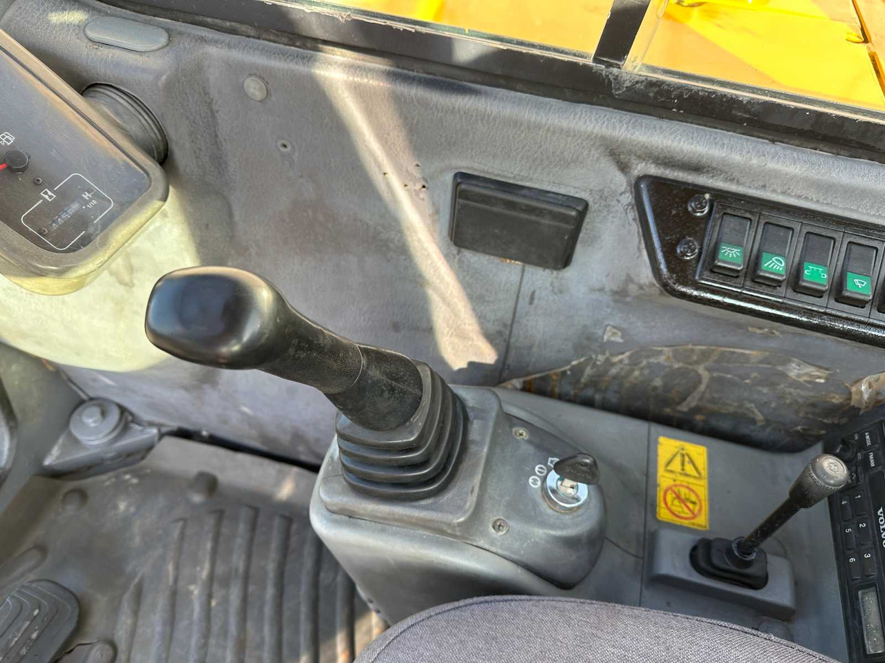 Гусеничний екскаватор Volvo EC55B: фото 38
