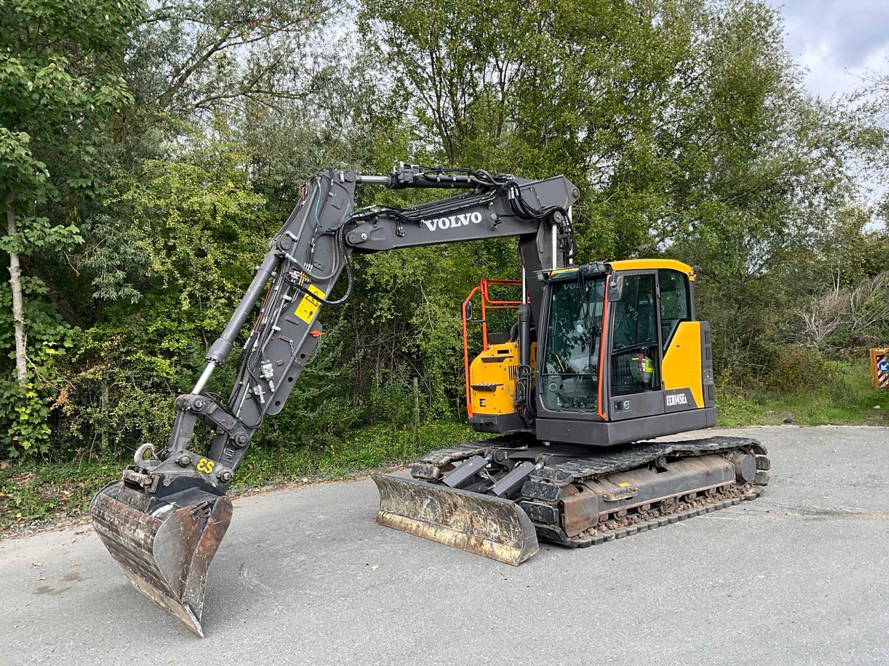 Volvo ECR145EL - Гусеничний екскаватор: фото 1 Volvo ECR145EL - Гусеничний екскаватор: фото 1