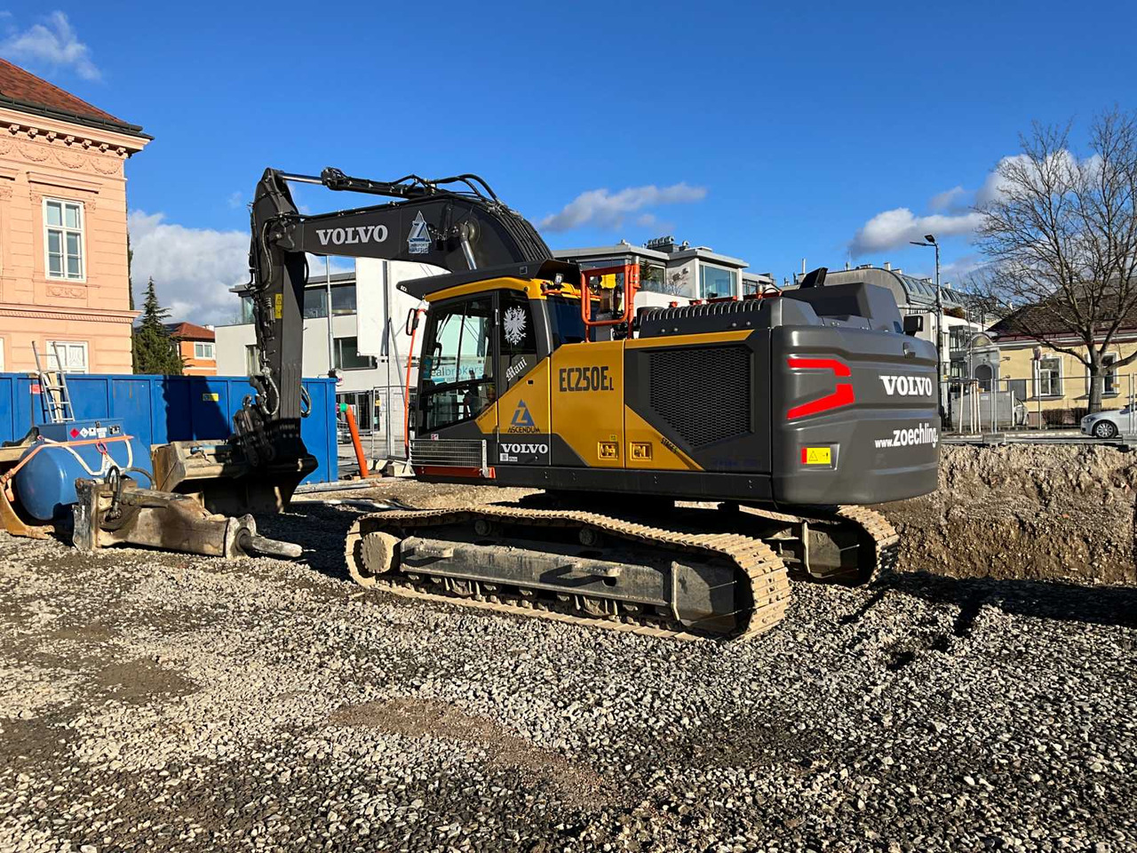 Volvo EXCAVATOR / EC250EL Hybrid - Гусеничний екскаватор: фото 2 Volvo EXCAVATOR / EC250EL Hybrid - Гусеничний екскаватор: фото 2
