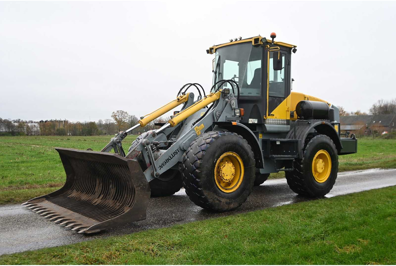 WERKLUST - 2001 - WG18D - SHOVEL - Колісний навантажувач: фото 1 WERKLUST - 2001 - WG18D - SHOVEL - Колісний навантажувач: фото 1