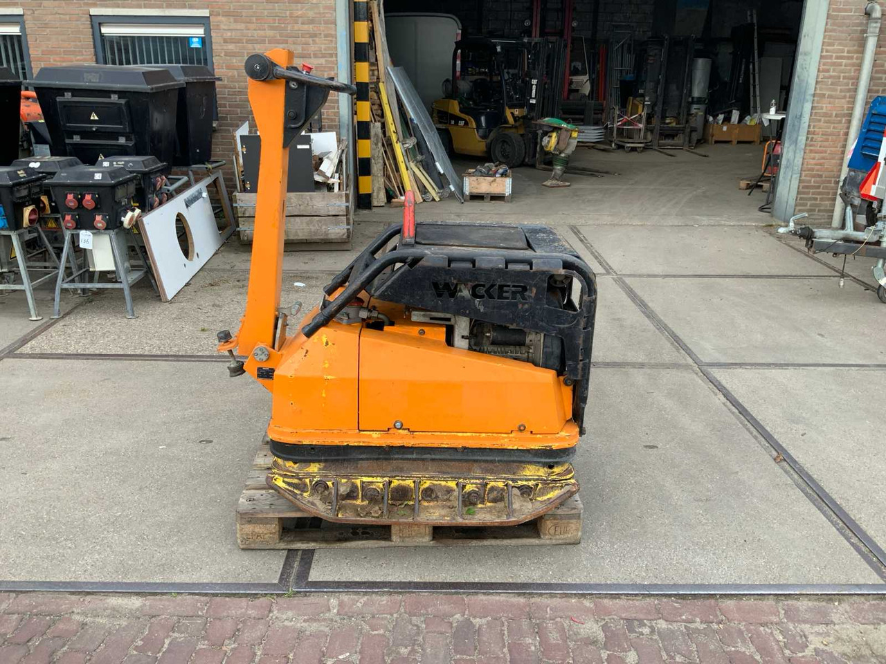Wacker Neuson DPU 100-70 - Віброплита: фото 1 Wacker Neuson DPU 100-70 - Віброплита: фото 1