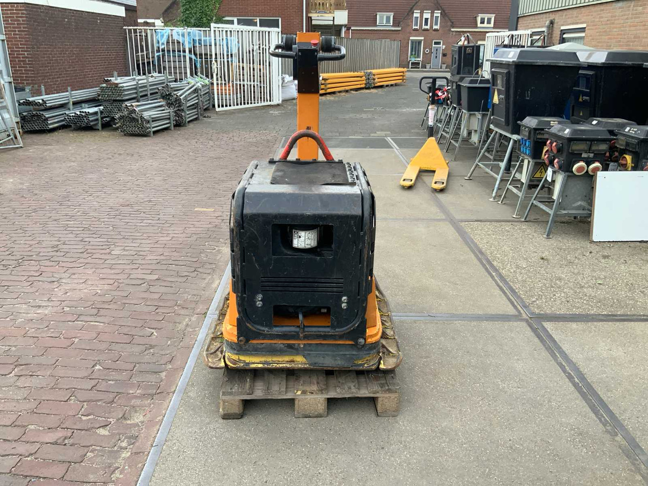Wacker Neuson DPU 100-70 - Віброплита: фото 3 Wacker Neuson DPU 100-70 - Віброплита: фото 3