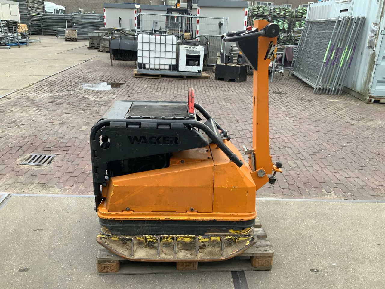 Wacker Neuson DPU 100-70 - Віброплита: фото 2 Wacker Neuson DPU 100-70 - Віброплита: фото 2