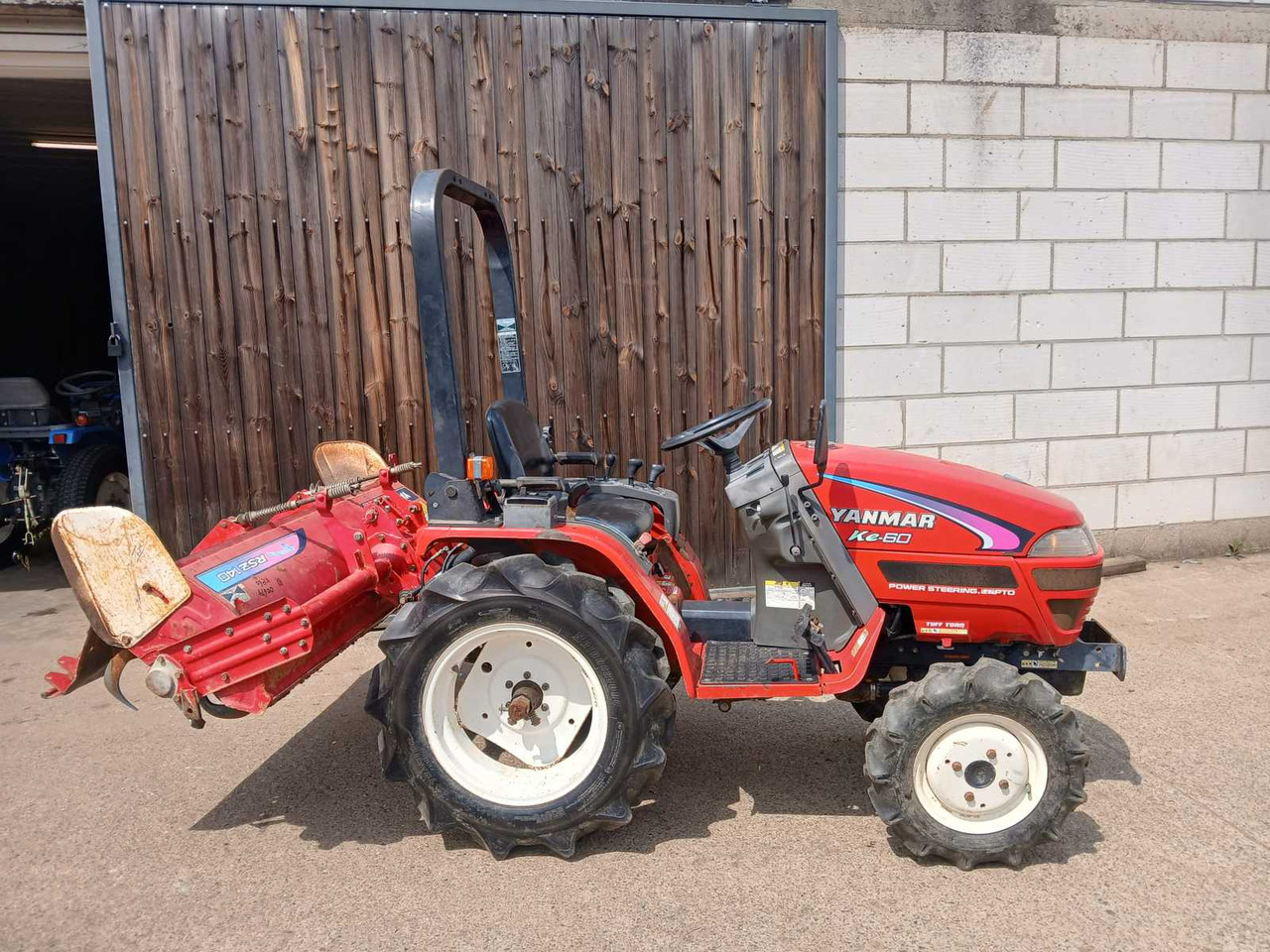 Yanmar Ke-60 - Мінітрактор: фото 3 Yanmar Ke-60 - Мінітрактор: фото 3