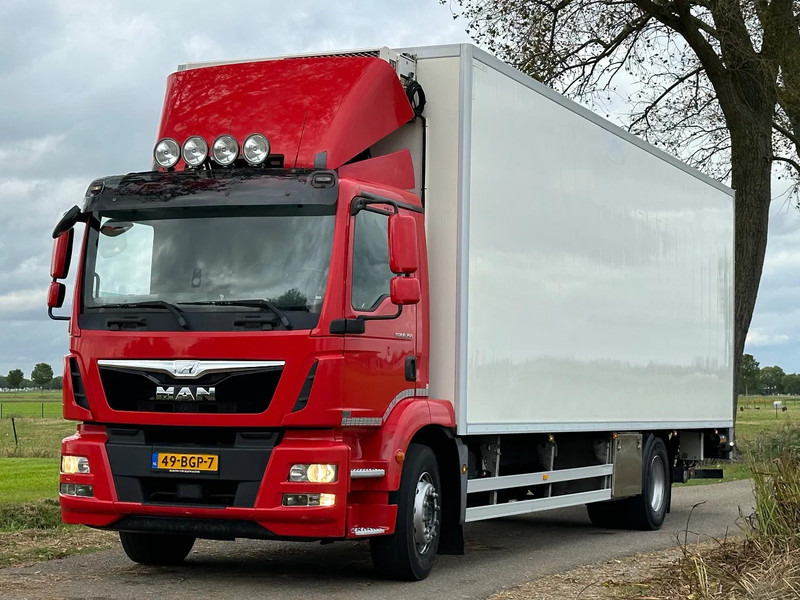 MAN TGM TGM 18.290 GEÏSOLEERDE OPBOUW - Вантажівка з закритим кузовом: фото 1 MAN TGM TGM 18.290 GEÏSOLEERDE OPBOUW - Вантажівка з закритим кузовом: фото 1