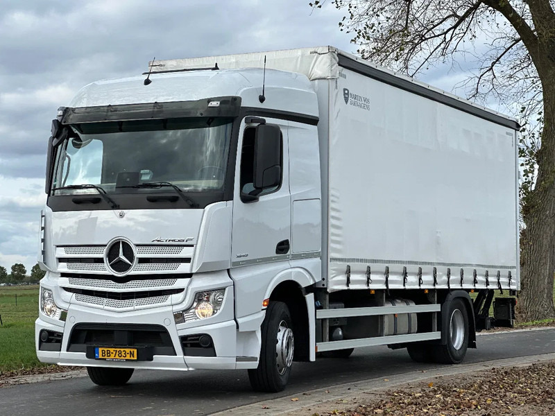 Mercedes-Benz Actros ACTROS 1843L 2022. 183432km Schuifzeil met Laadklep 2000kg - Тентована вантажівка: фото 1 Mercedes-Benz Actros ACTROS 1843L 2022. 183432km Schuifzeil met Laadklep 2000kg - Тентована вантажівка: фото 1